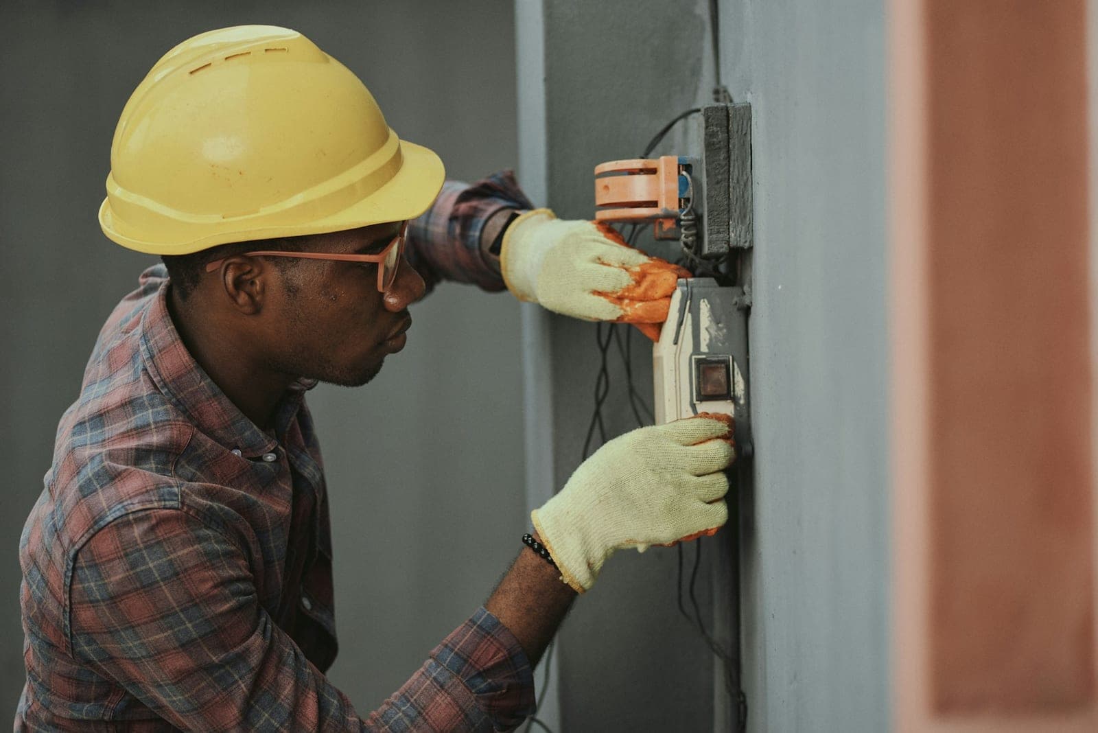 Manutenção preventiva de equipamento predial